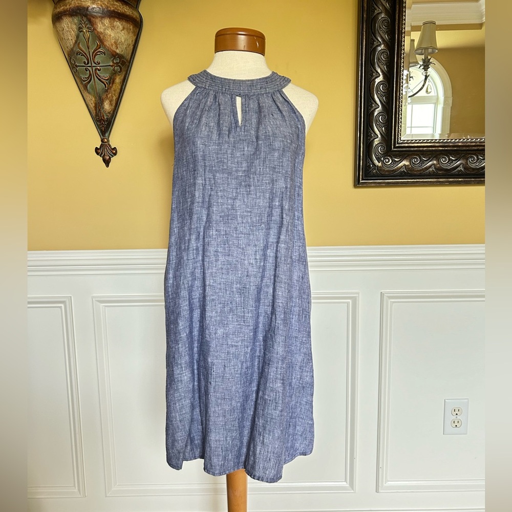 Short San Tropez West sleeveless linen dress. Denim colored size M.